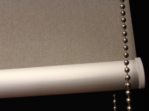 rolgordijn met metalen ketting